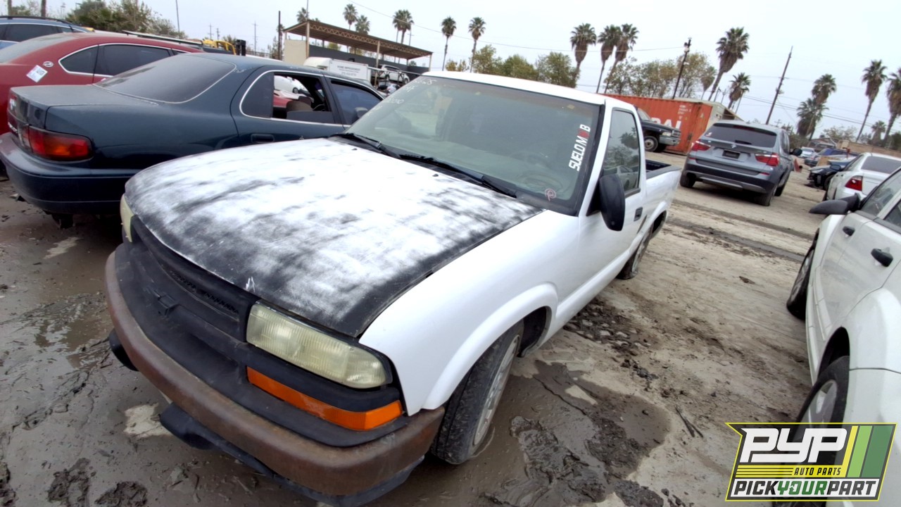 2003 CHEVROLET S10 available for parts