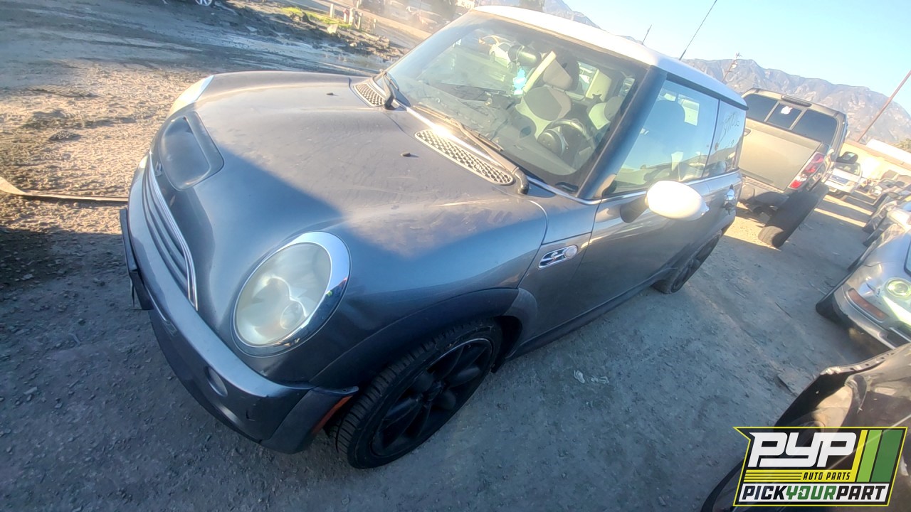 2003 MINI COOPER partes disponibles