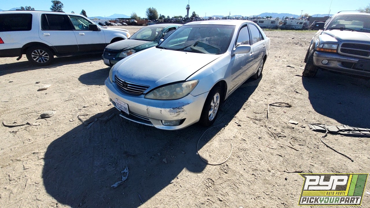 2005 TOYOTA CAMRY partes disponibles