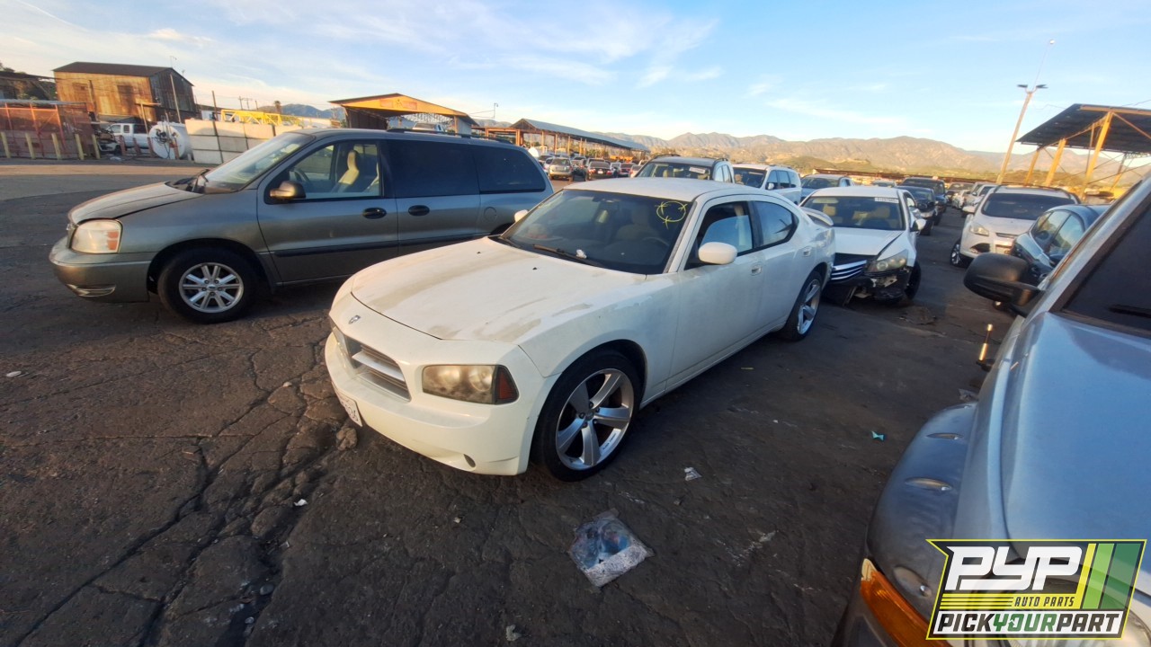 2008 DODGE CHARGER partes disponibles