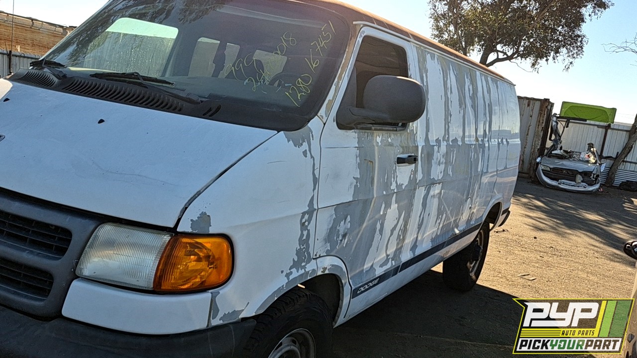 2003 DODGE RAM 3500 VAN partes disponibles