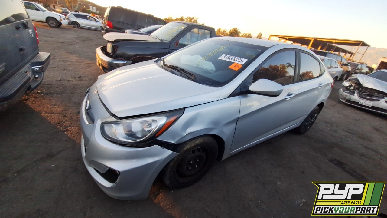 2013 HYUNDAI ACCENT partes disponibles