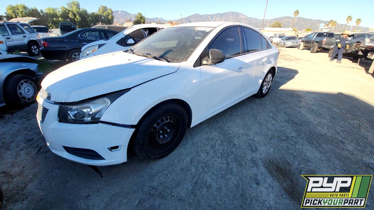 2013 CHEVROLET CRUZE partes disponibles