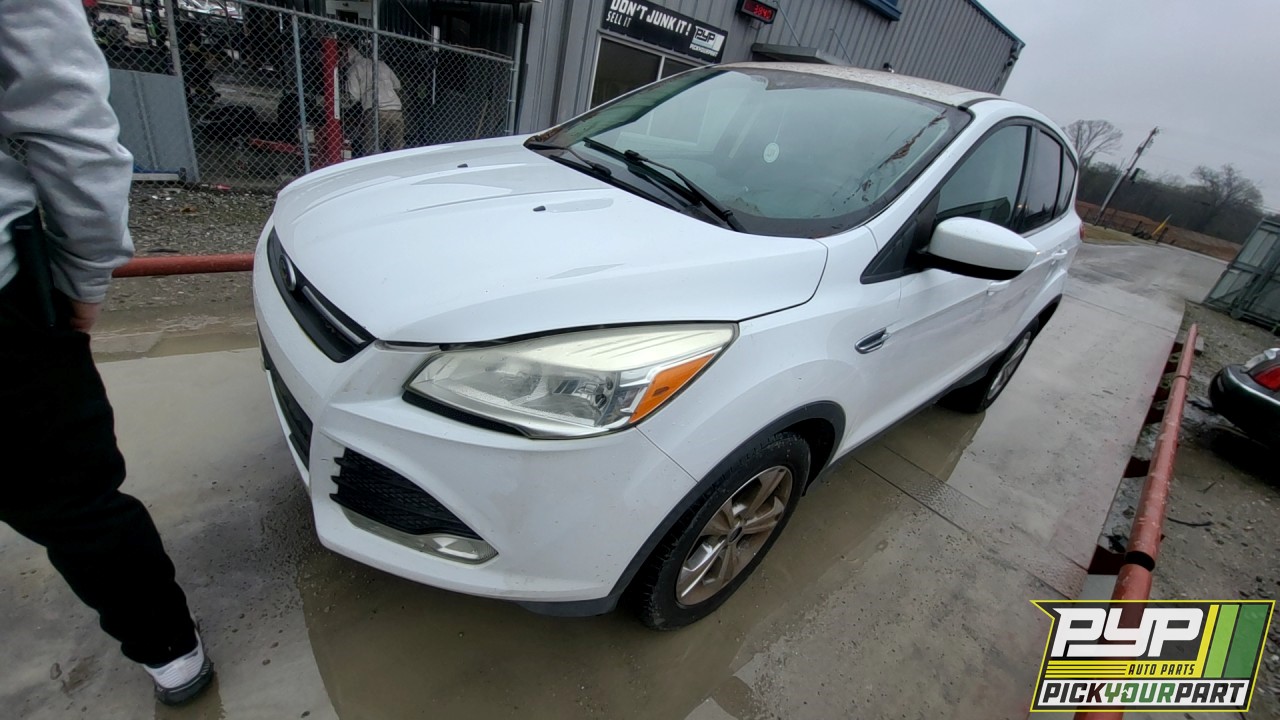 2014 FORD ESCAPE available for parts