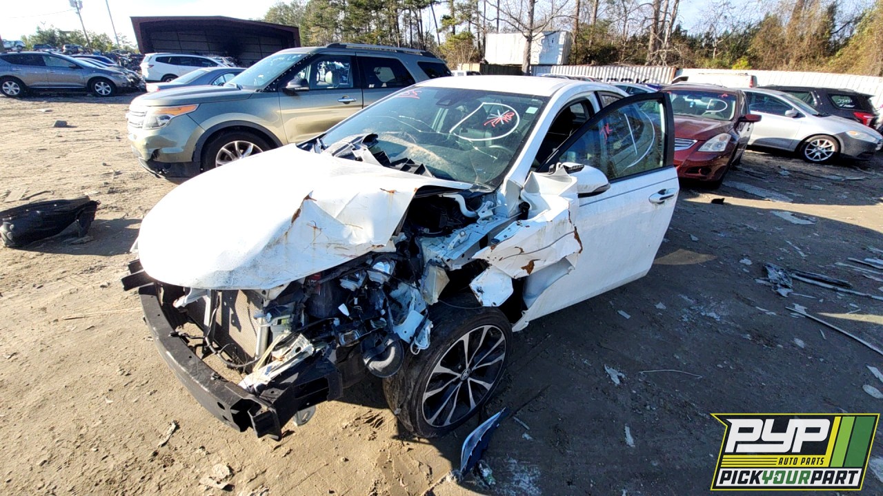 2018 TOYOTA COROLLA partes disponibles