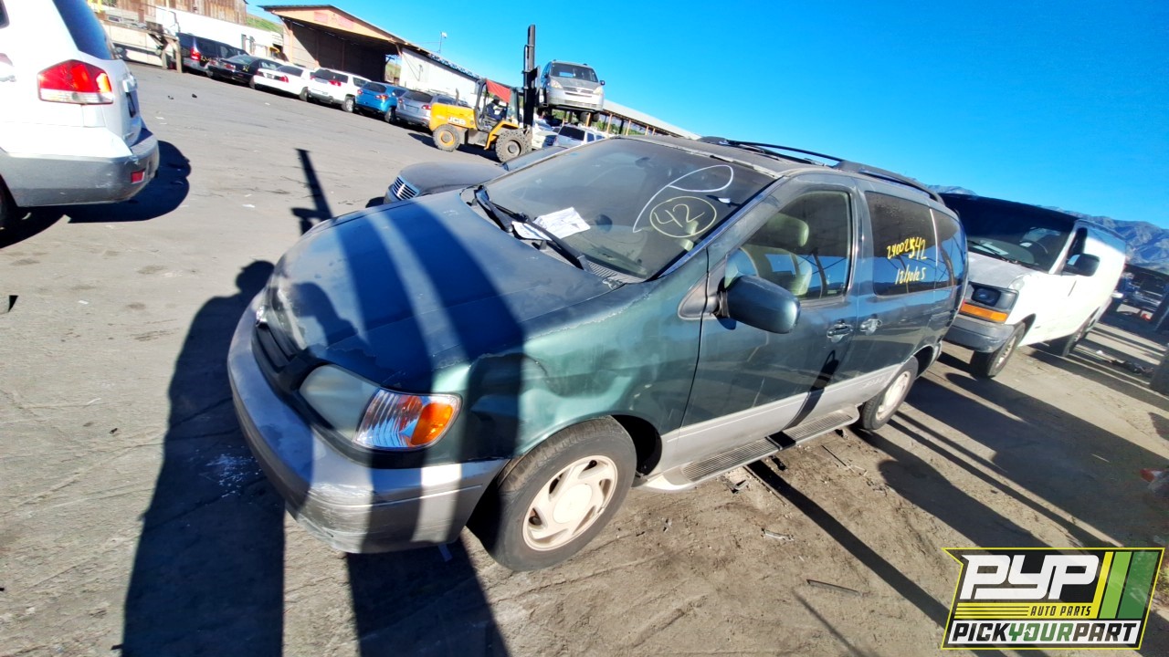 2002 TOYOTA SIENNA available for parts