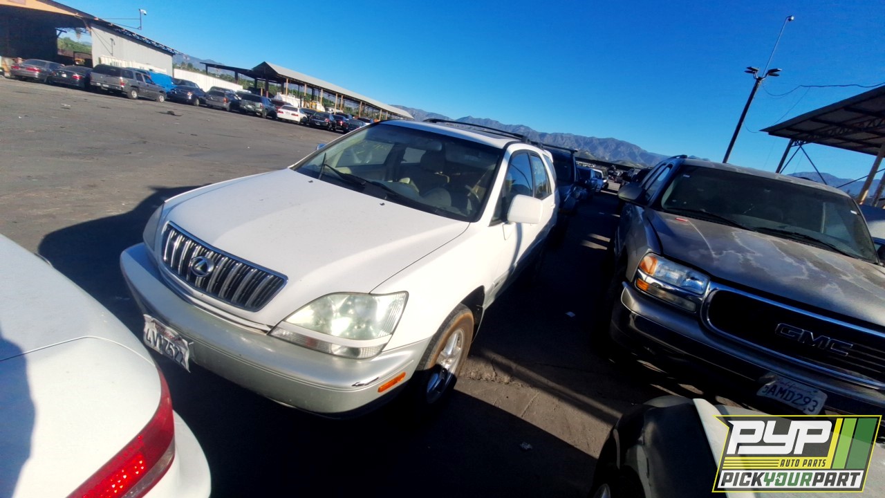 2002 LEXUS RX300 partes disponibles