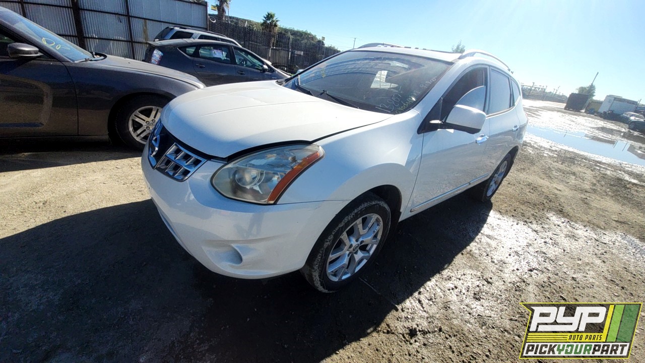 2013 NISSAN ROGUE partes disponibles