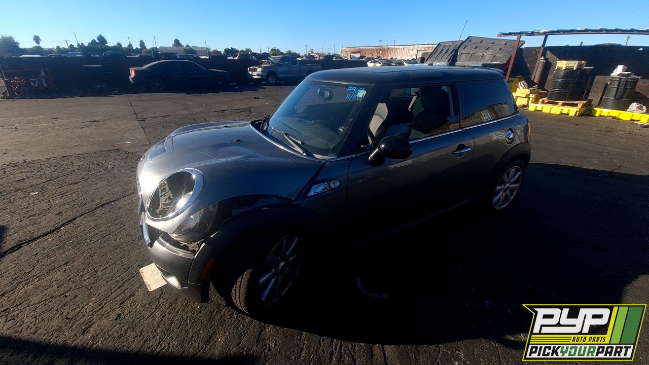 2009 MINI COOPER available for parts
