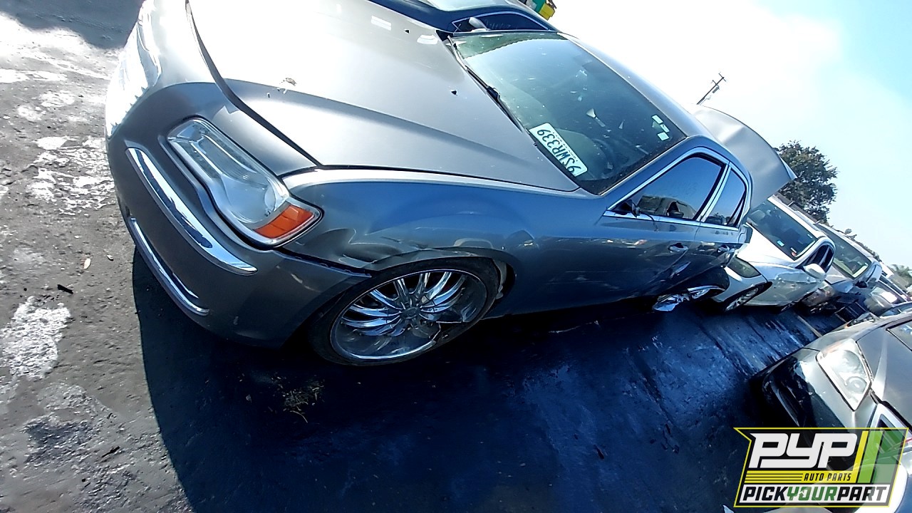 2011 CHRYSLER 300 partes disponibles