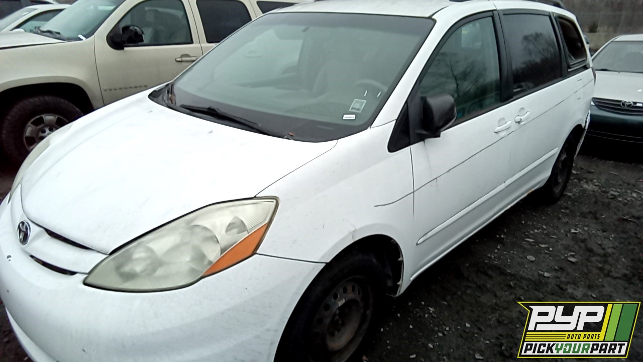 2006 TOYOTA SIENNA available for parts