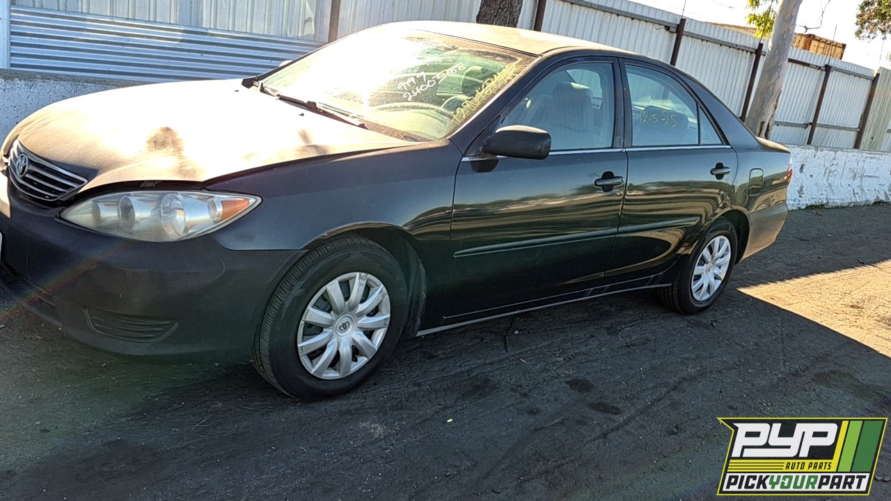 2005 TOYOTA CAMRY partes disponibles