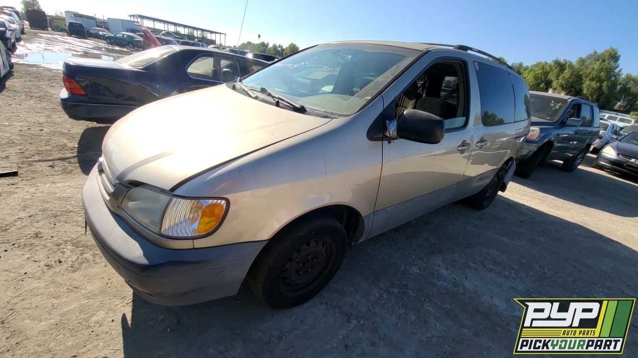 2002 TOYOTA SIENNA partes disponibles