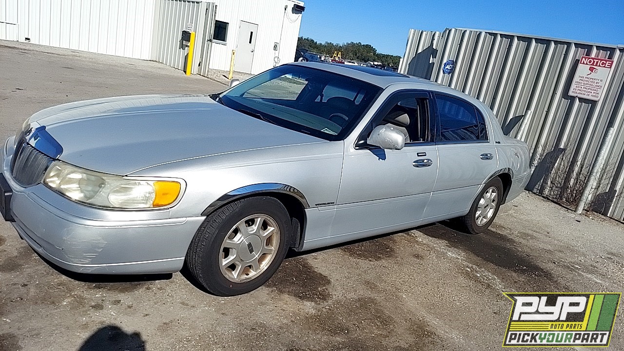 2001 LINCOLN TOWN CAR partes disponibles