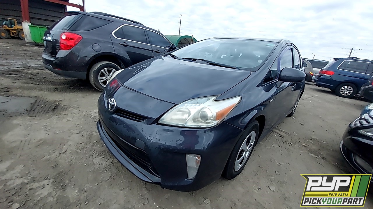 2014 TOYOTA PRIUS partes disponibles
