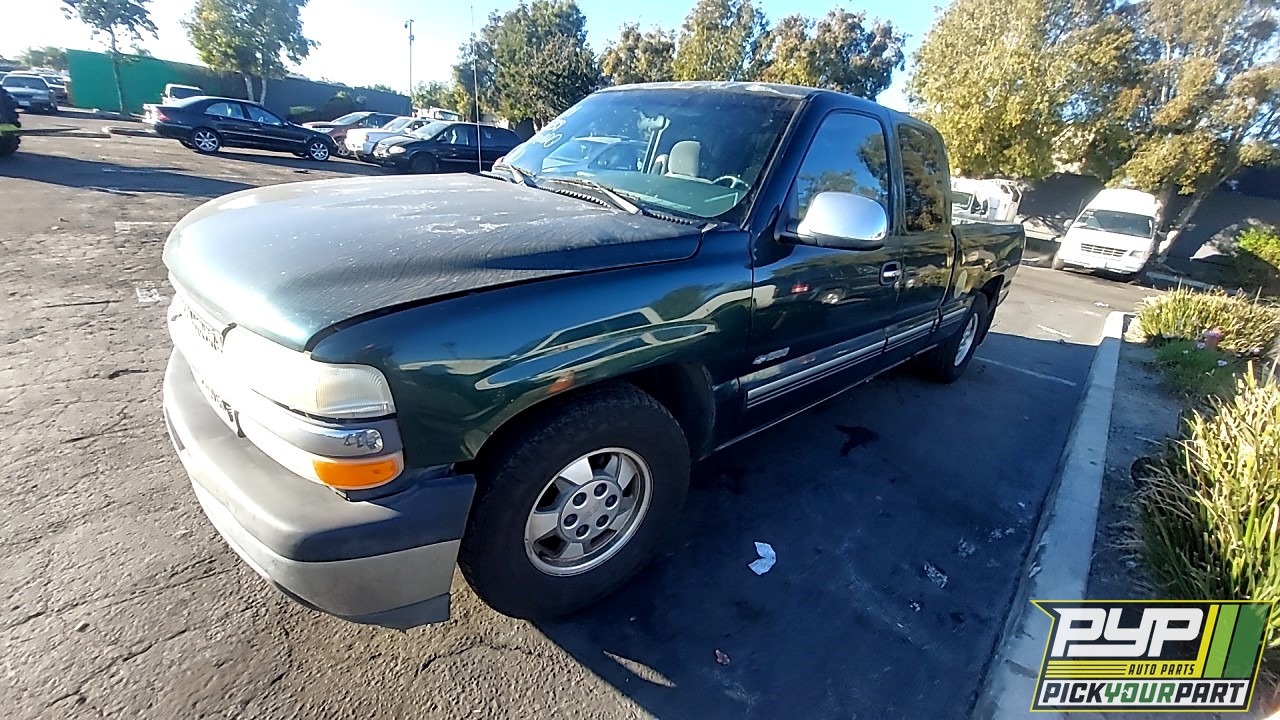 2001 CHEVROLET SILVERADO 1500 available for parts
