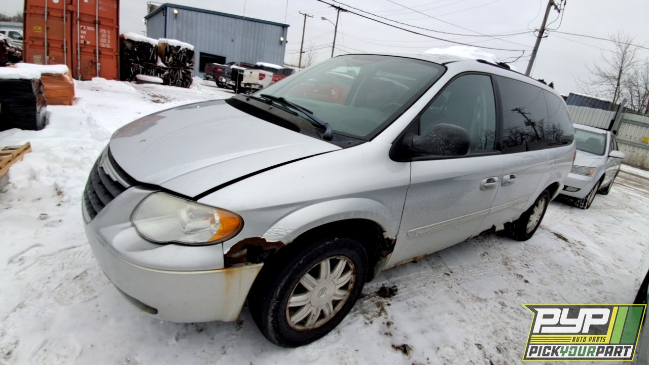 2005 CHRYSLER TOWN & COUNTRY available for parts