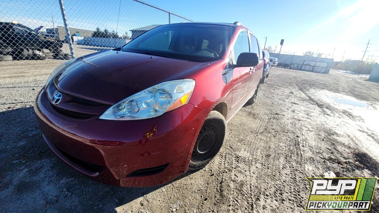 2009 TOYOTA SIENNA available for parts