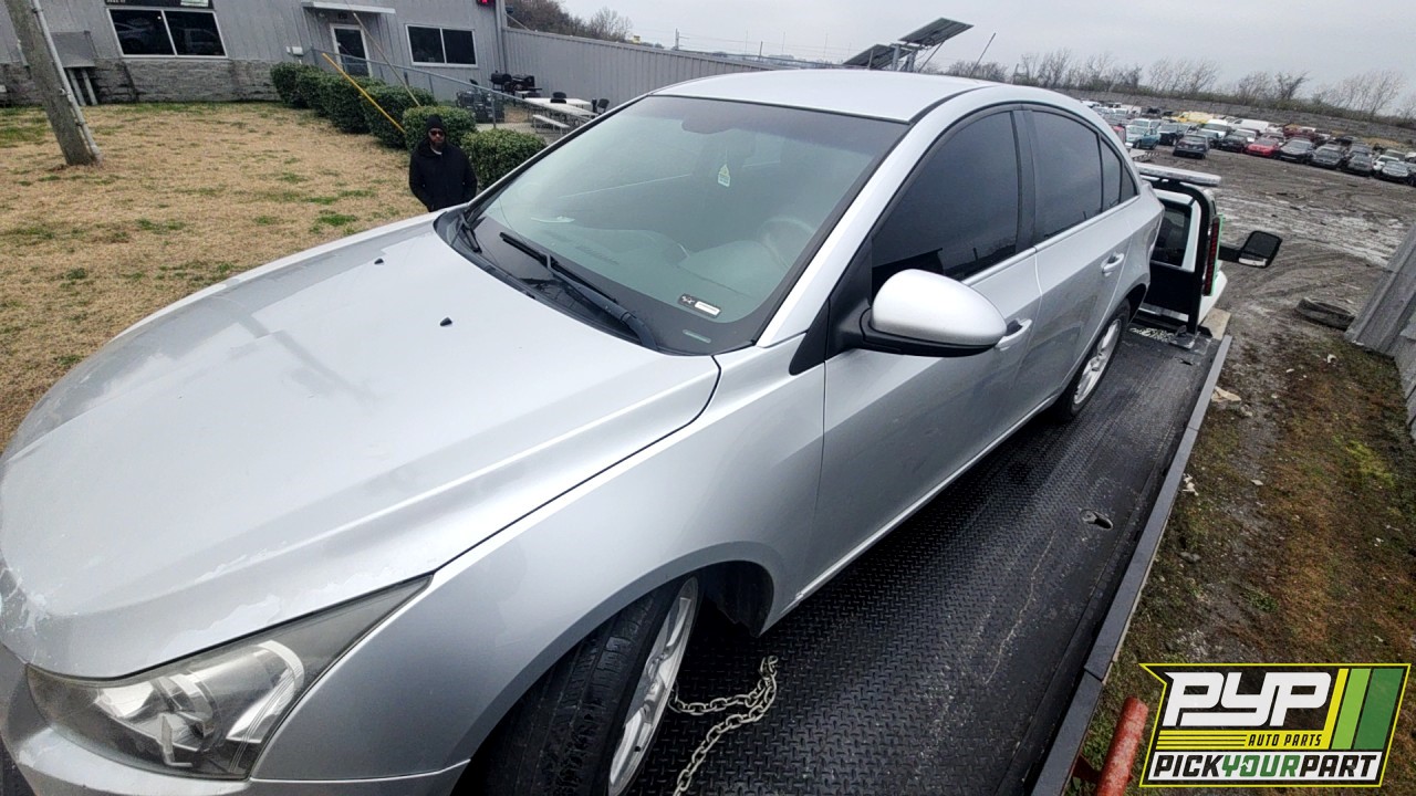 2015 CHEVROLET CRUZE partes disponibles