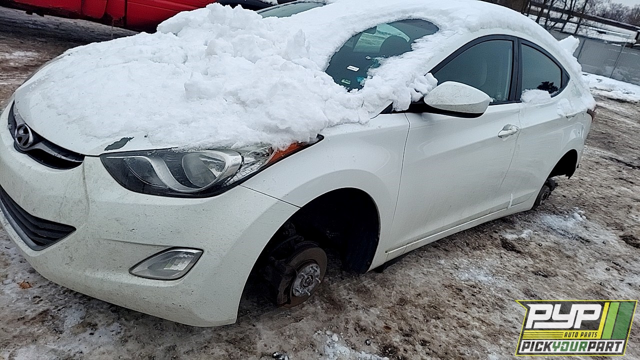 2013 HYUNDAI ELANTRA partes disponibles