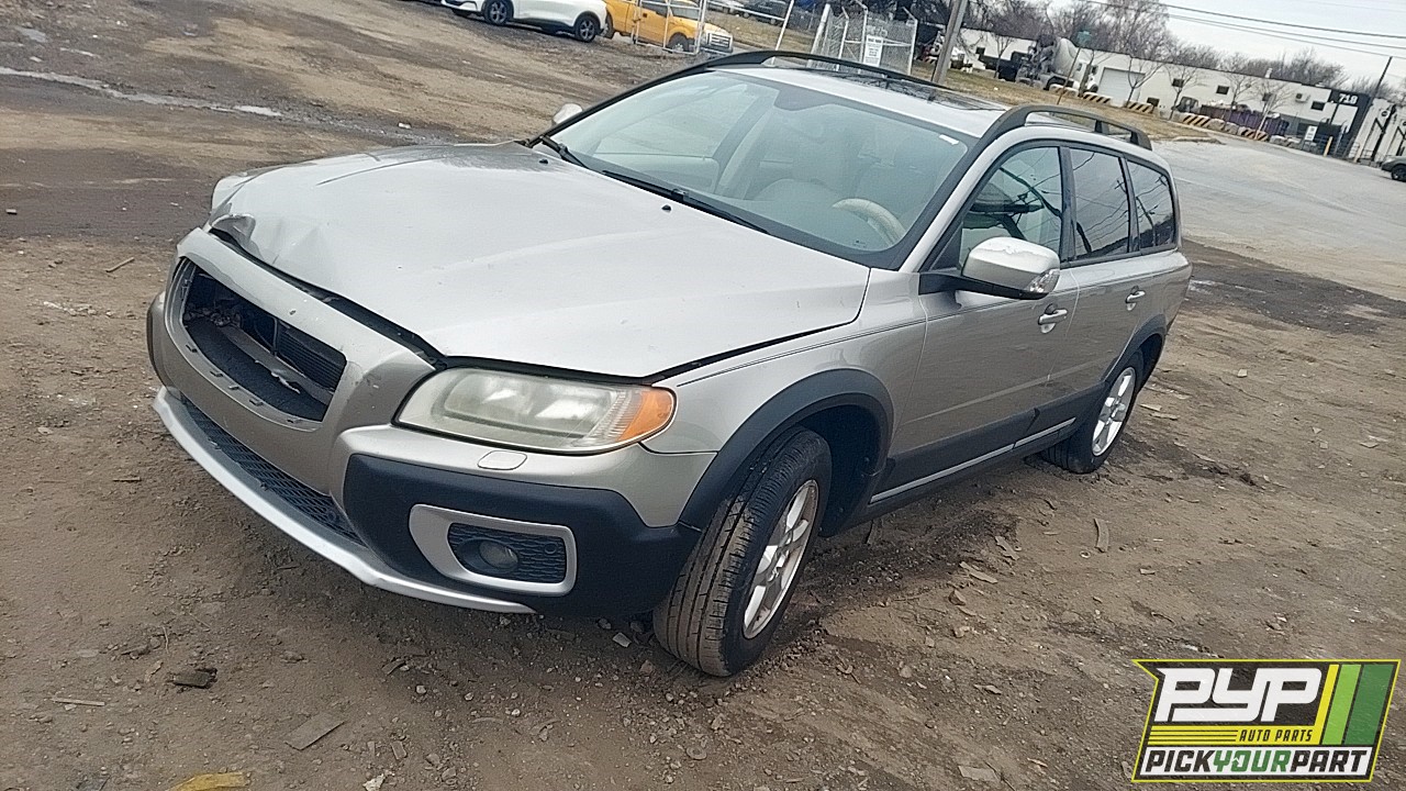 2008 VOLVO XC70 available for parts