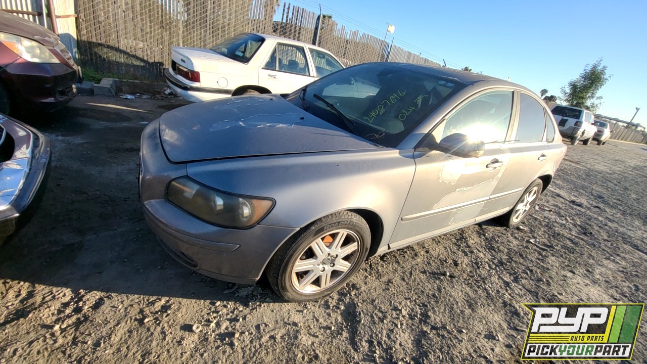 2004 VOLVO S40 available for parts