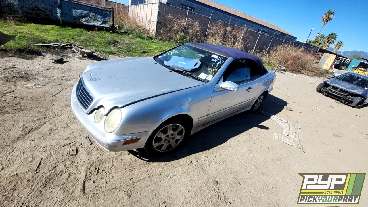 2002 MERCEDES-BENZ CLK320 partes disponibles