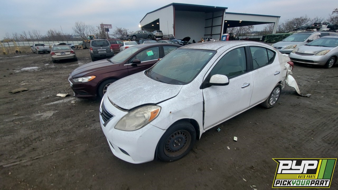 2013 NISSAN VERSA partes disponibles