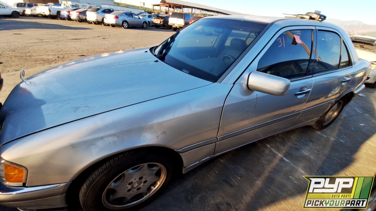 2000 MERCEDES-BENZ C230 partes disponibles