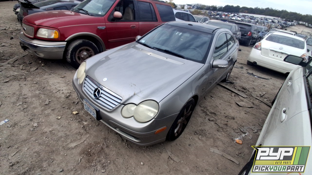 2004 MERCEDES-BENZ C230 partes disponibles