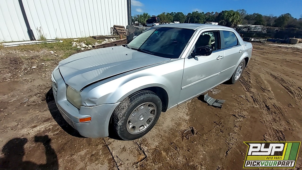 2005 CHRYSLER 300 partes disponibles