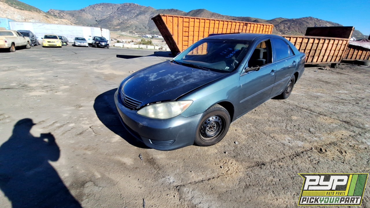 2005 TOYOTA CAMRY partes disponibles