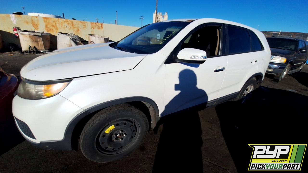 2012 KIA SORENTO available for parts