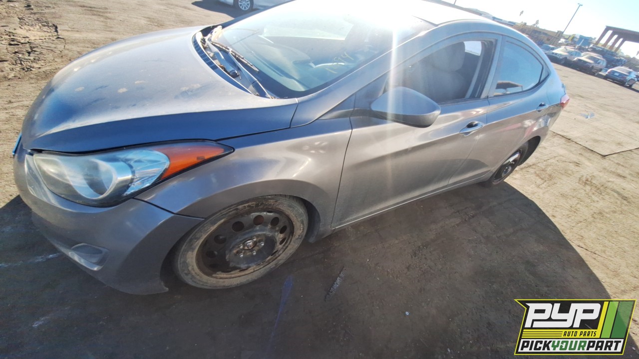 2013 HYUNDAI ELANTRA partes disponibles