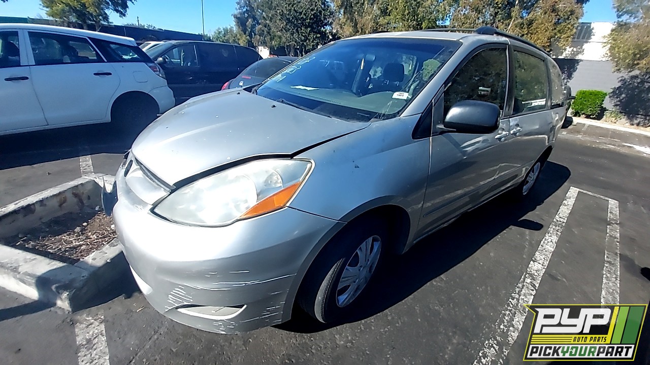 2007 TOYOTA SIENNA available for parts