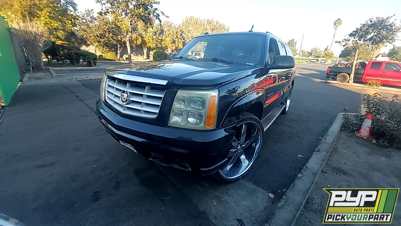 2003 CADILLAC ESCALADE partes disponibles