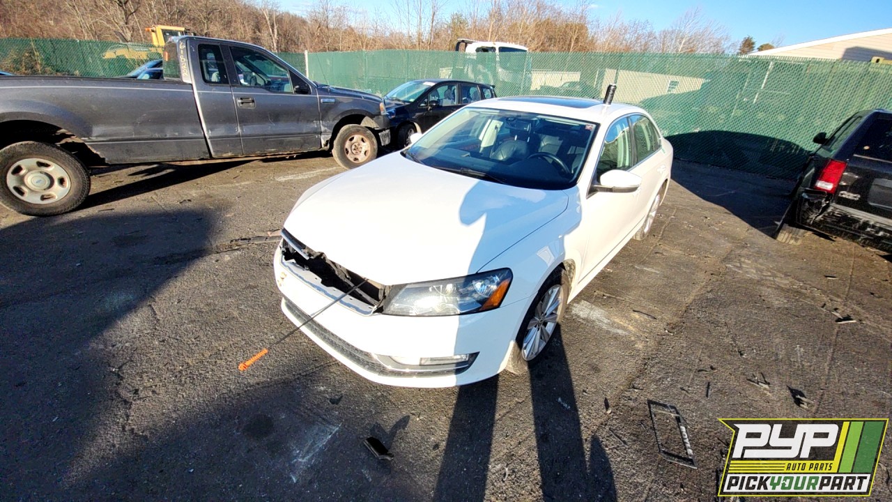 2013 VOLKSWAGEN PASSAT partes disponibles