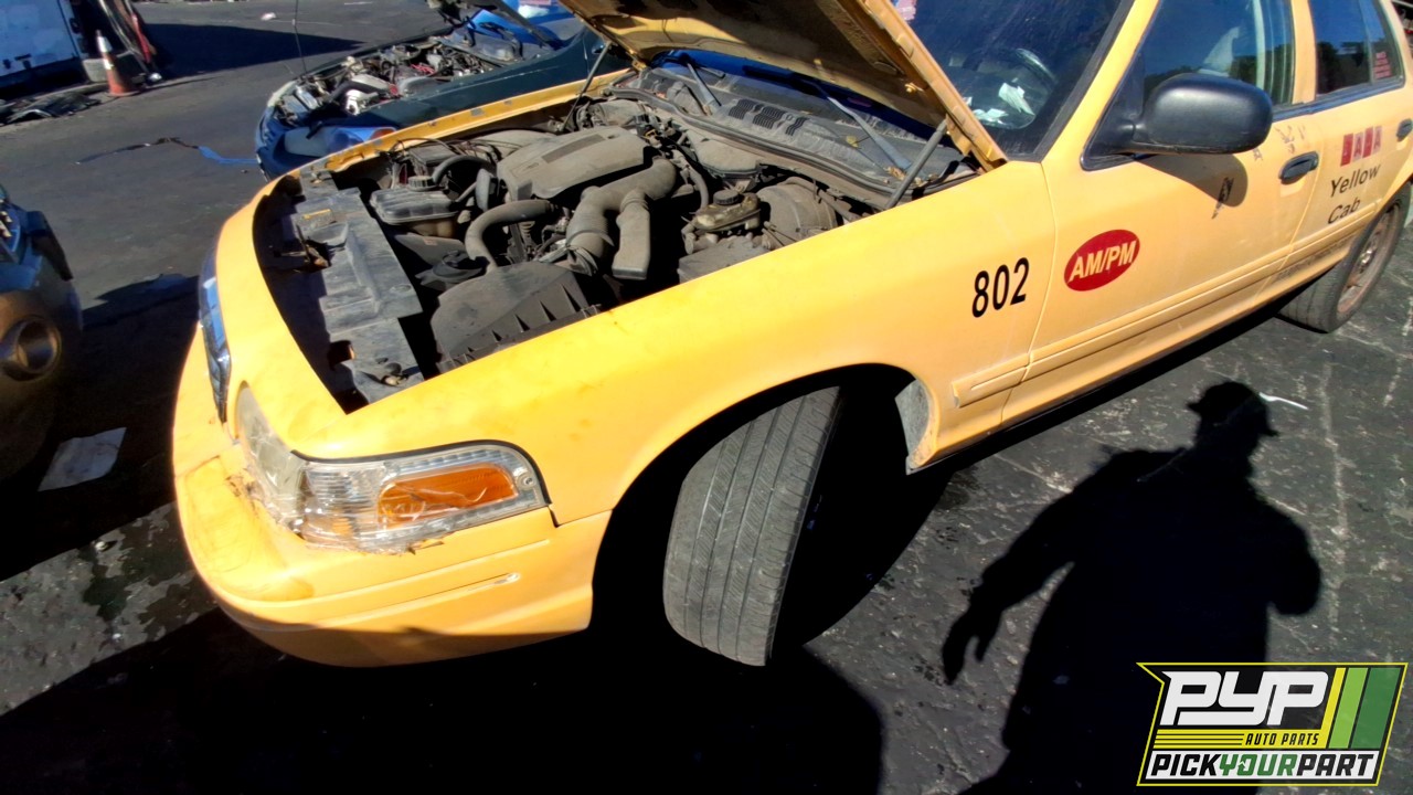 2004 FORD CROWN VICTORIA available for parts