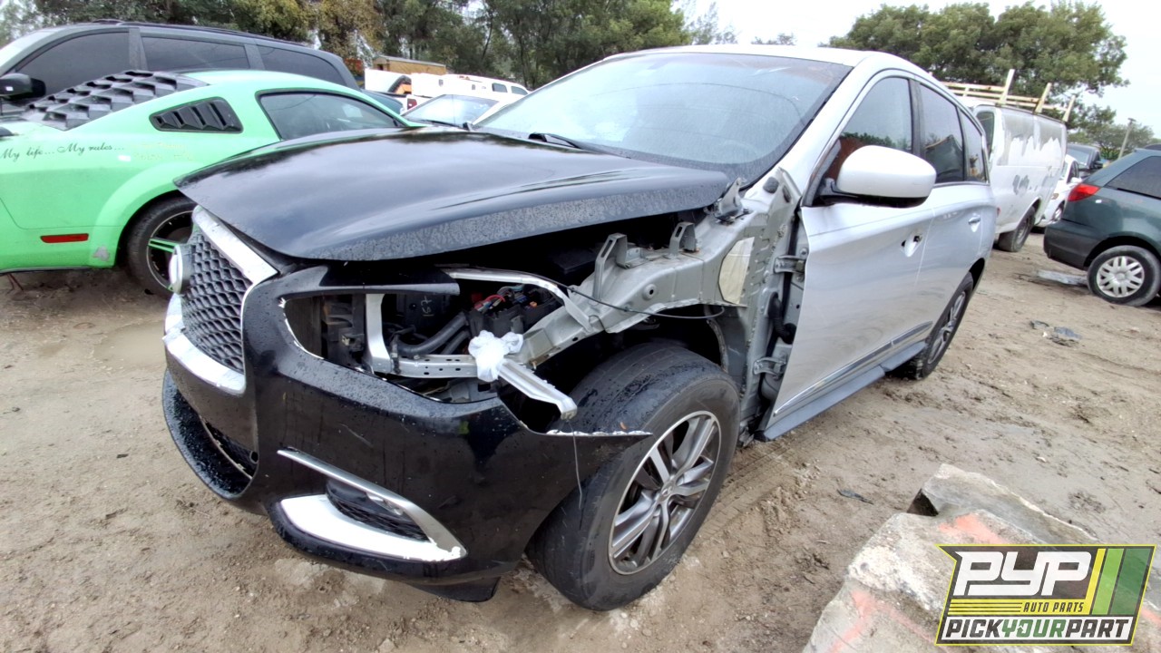 2013 INFINITI JX35 available for parts