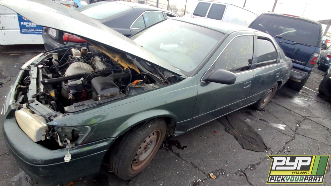 2001 TOYOTA CAMRY available for parts