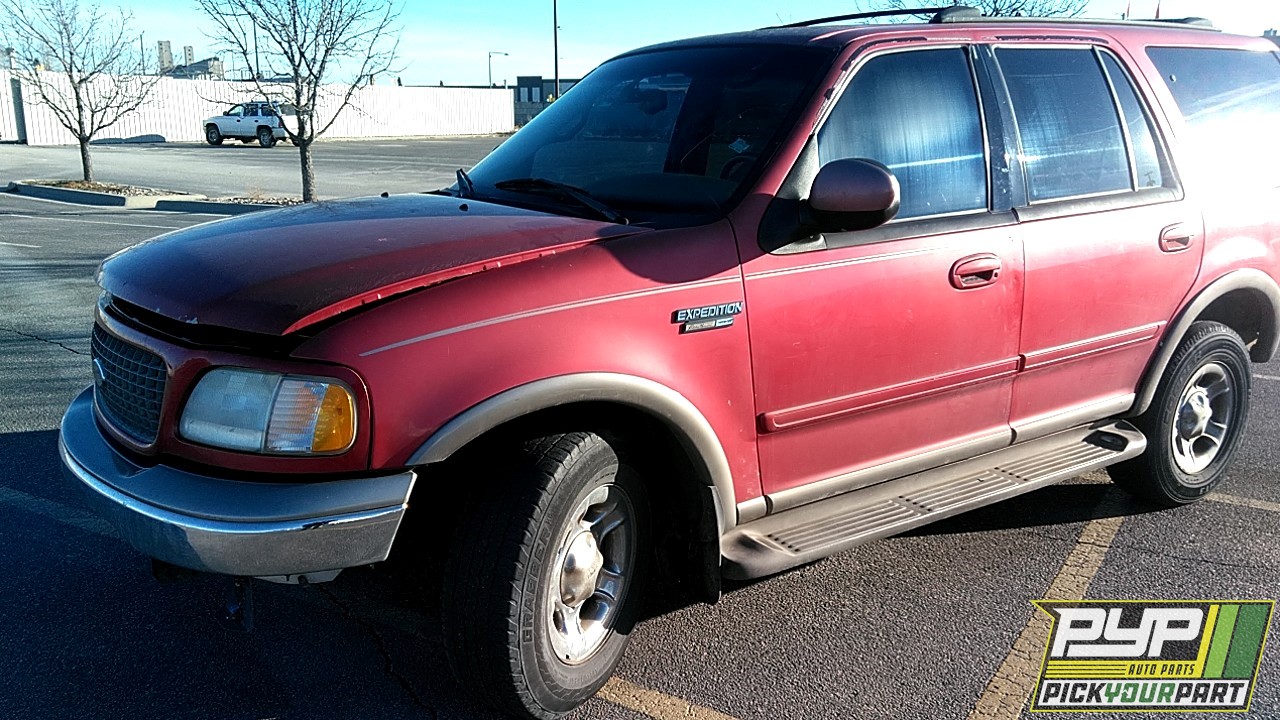 2001 FORD EXPEDITION available for parts