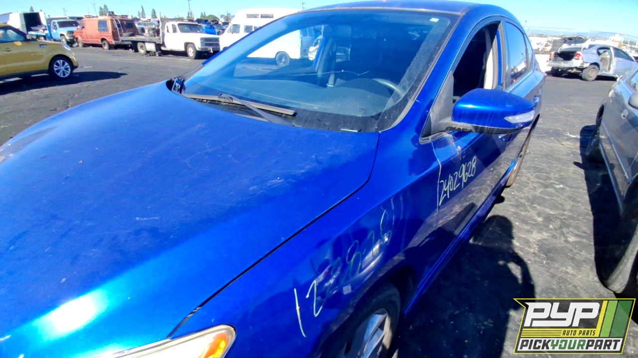 2015 NISSAN SENTRA partes disponibles