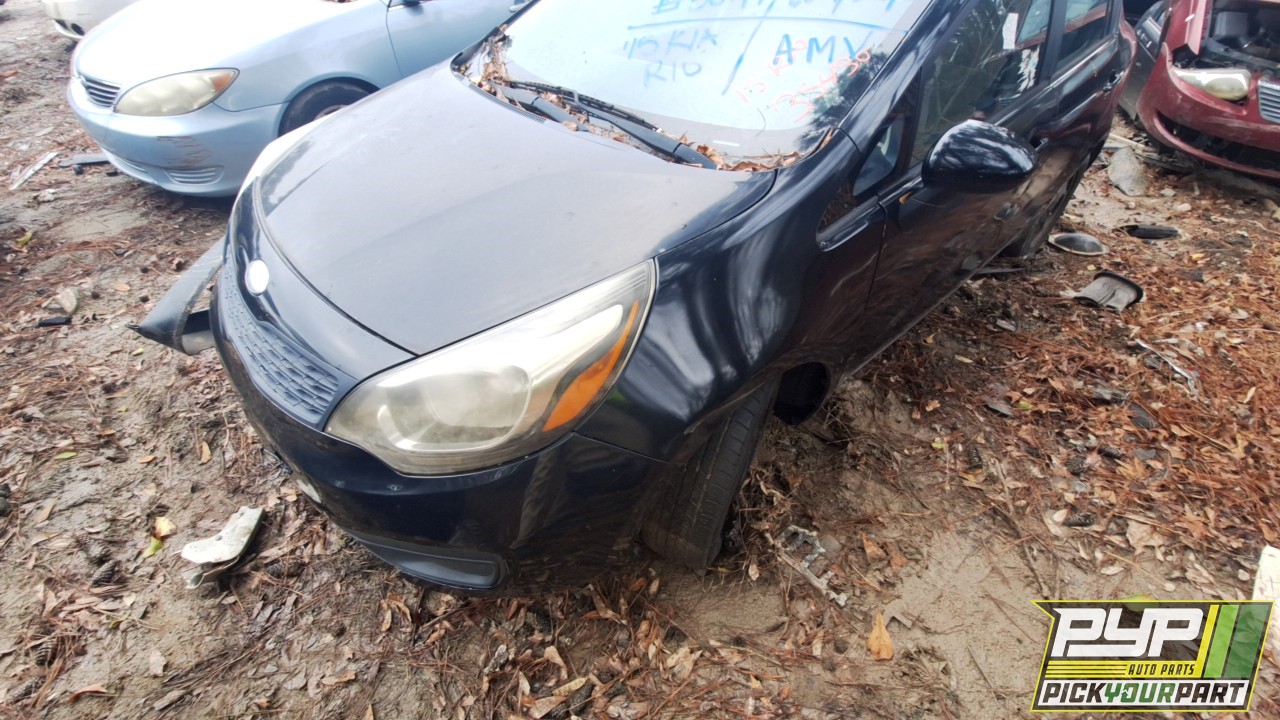 2015 KIA RIO available for parts