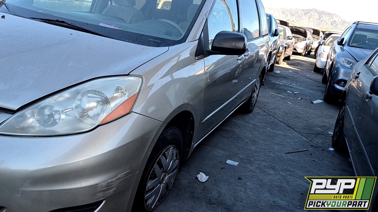 2005 TOYOTA SIENNA available for parts