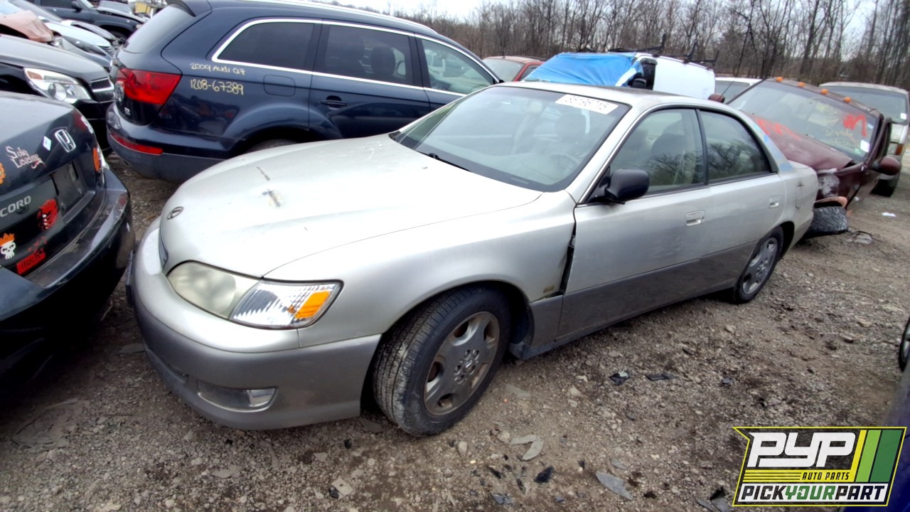 2001 LEXUS ES300 available for parts
