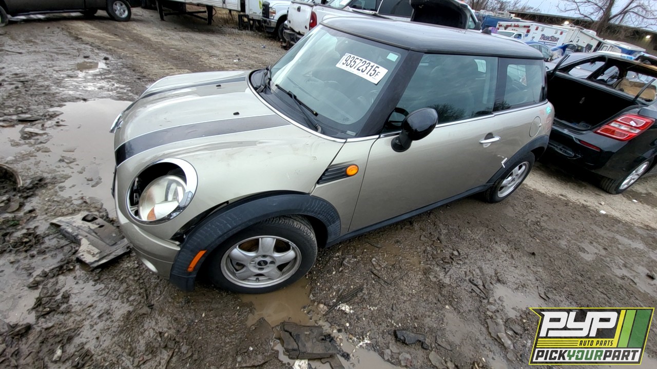 2010 MINI COOPER partes disponibles