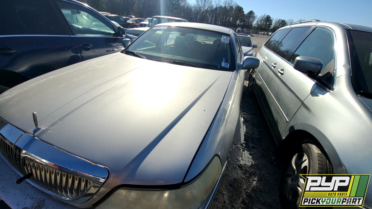 2006 LINCOLN TOWN CAR available for parts