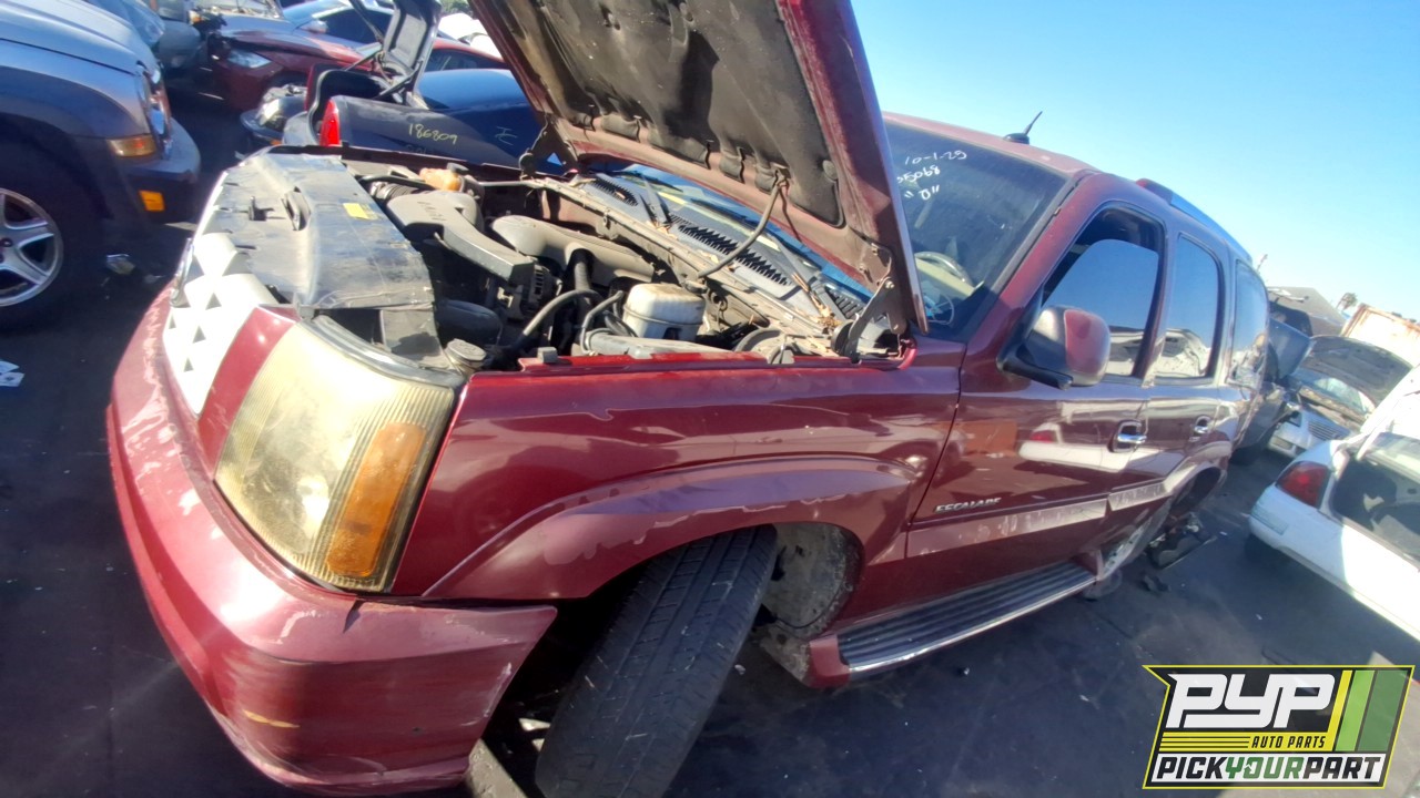2004 CADILLAC ESCALADE partes disponibles