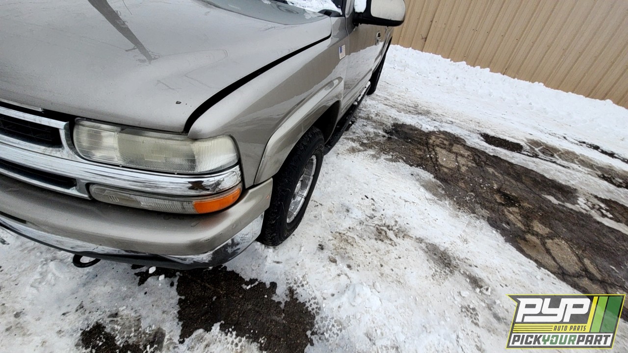 2002 CHEVROLET SUBURBAN 1500 partes disponibles
