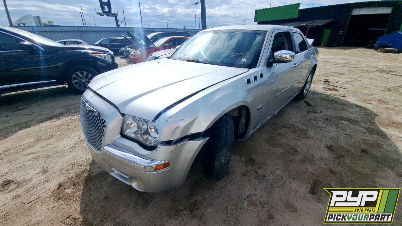 2006 CHRYSLER 300 available for parts